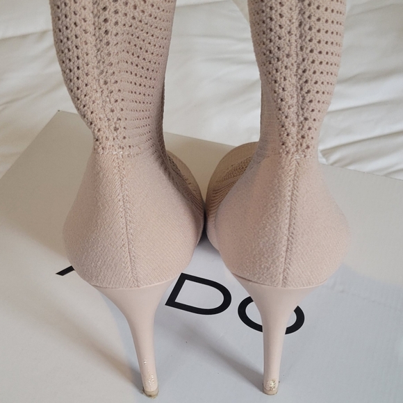 ALDO- Keshaa women's peep toe heel bottle. Size 8. Nude. - Picture 2 of 4